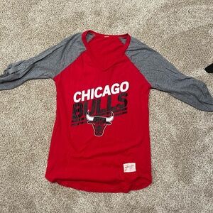 Womens Chicago Bulls shirt